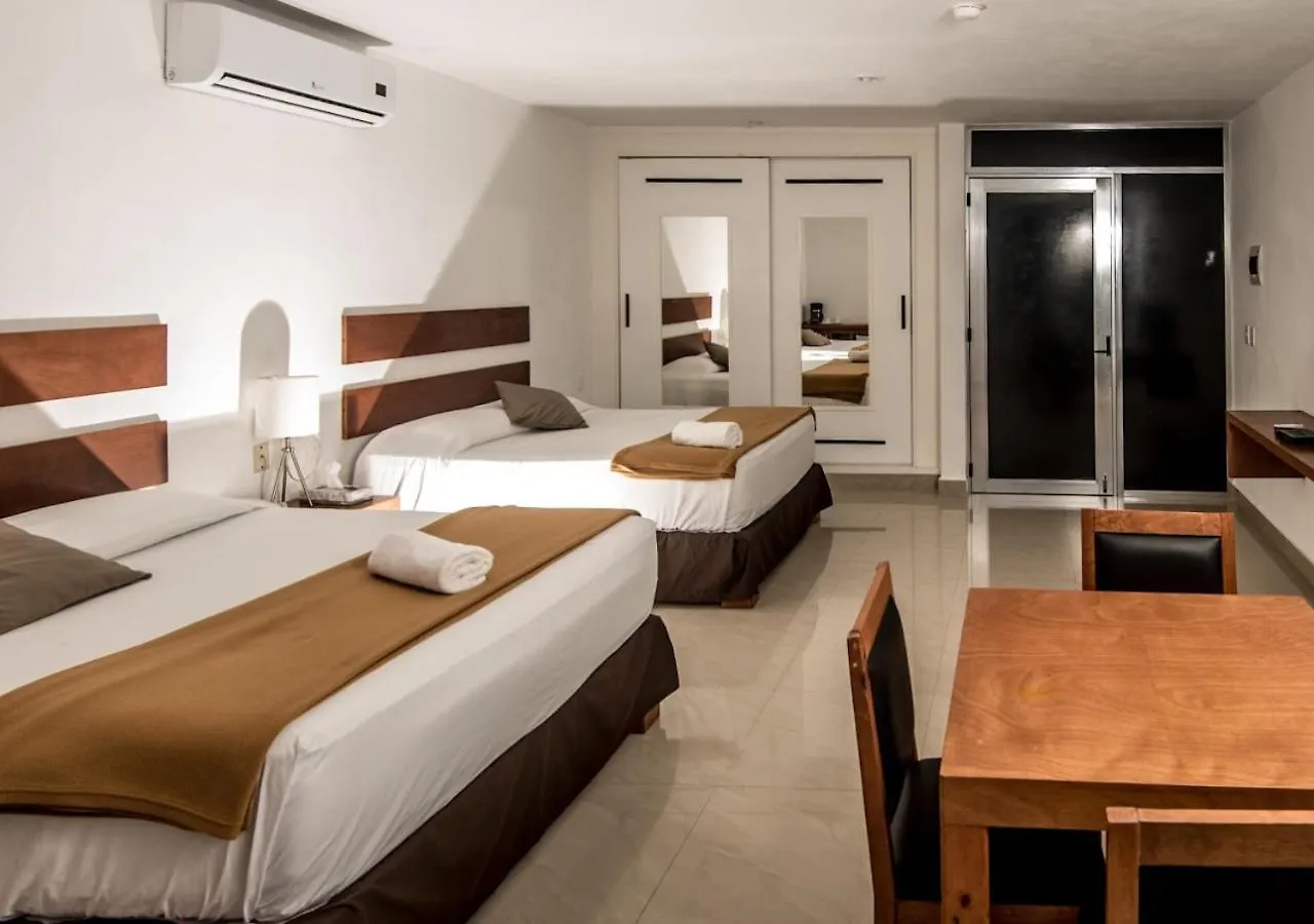 Hotel Sunrise 42 Suites By Holiday In Playa Playa del Carmen