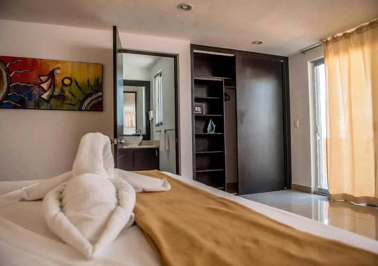 Sunrise 42 Suites By Holiday In Playa Playa del Carmen Hotel
